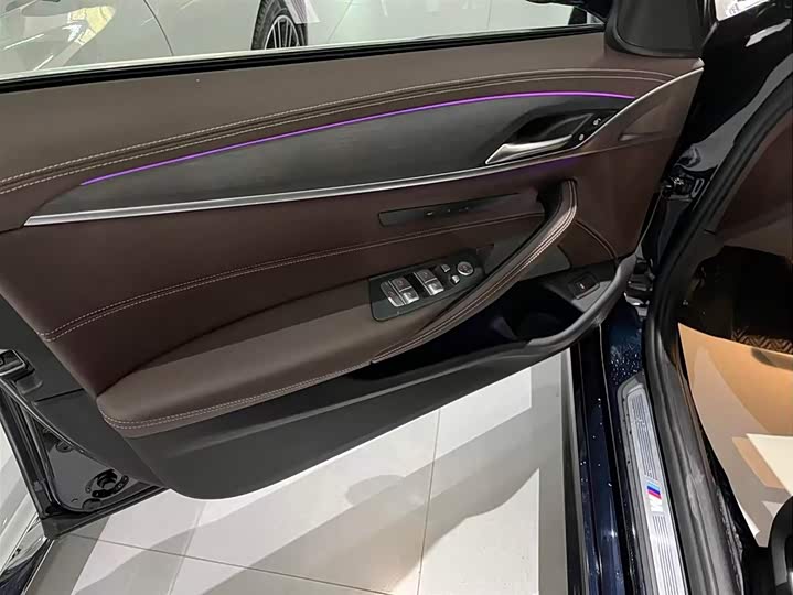 Фото 9 - BMW 5 Series