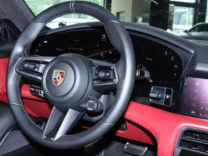 Фото 5 - Porsche Taycan