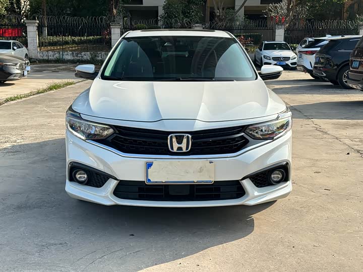 Фото 2 - Honda Envix