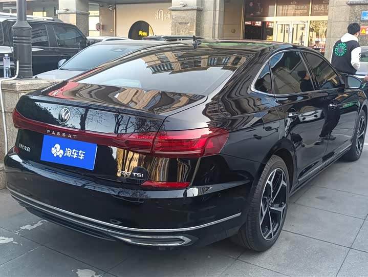 Фото 3 - Volkswagen Passat