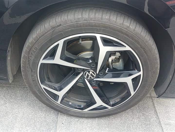 Фото 6 - Volkswagen Passat