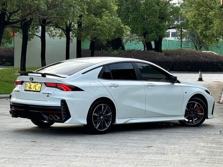 Фото 4 - GAC Trumpchi Empow R