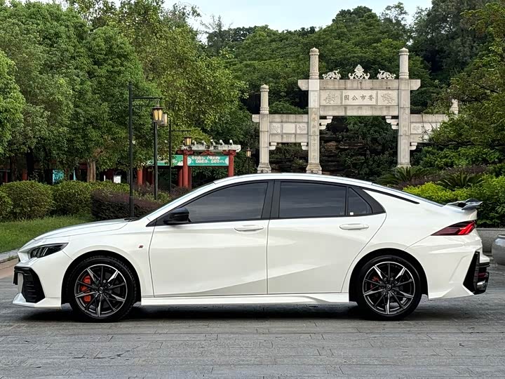 Фото 7 - GAC Trumpchi Empow R