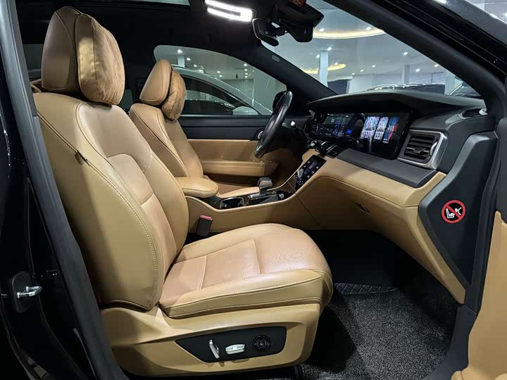 Фото 5 - LiXiang One