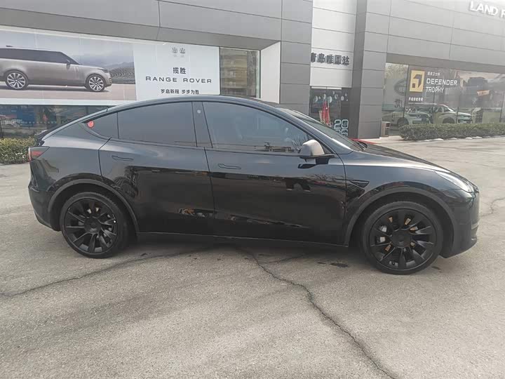 Фото 6 - Tesla Model Y
