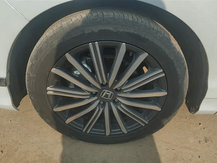 Фото 6 - Honda Elysion