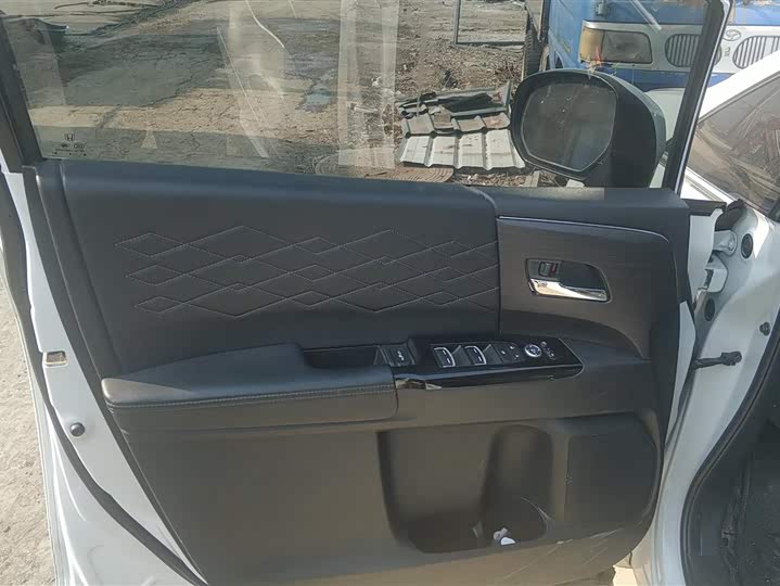 Фото 7 - Honda Elysion