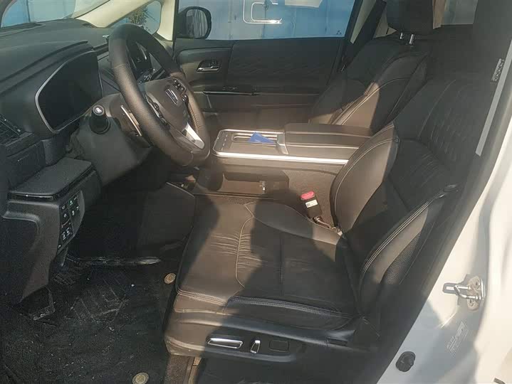 Фото 9 - Honda Elysion