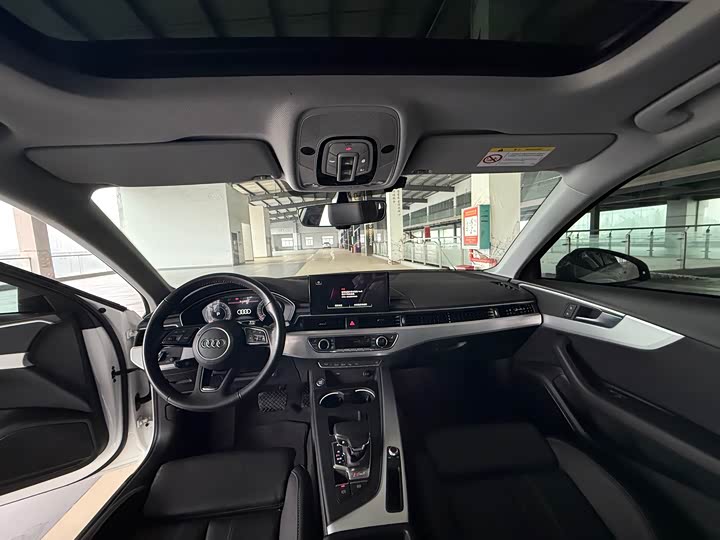 Фото 8 - Audi A4L