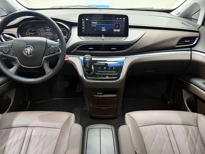 Фото 7 - Buick GL8 ES