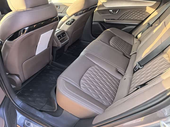 Фото 5 - BYD Han