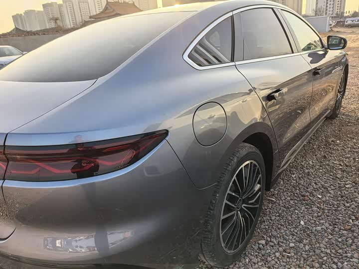 Фото 8 - BYD Han