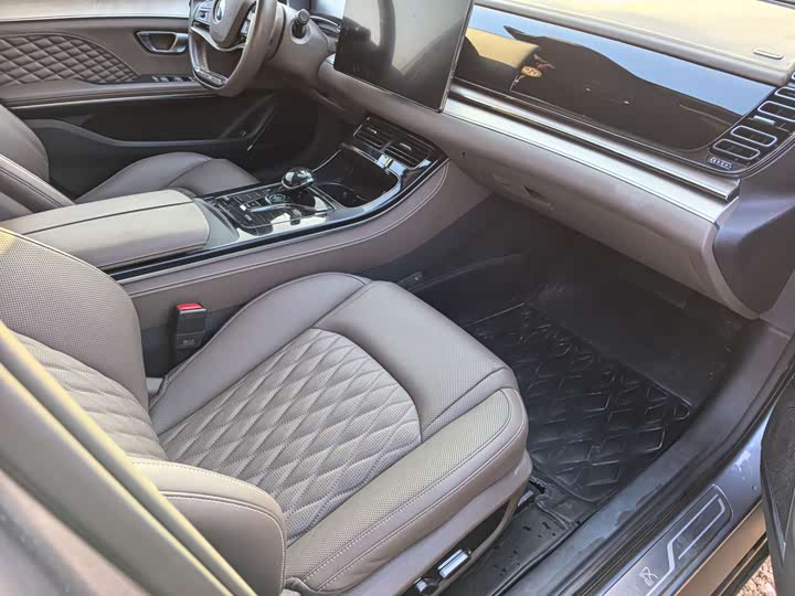 Фото 9 - BYD Han