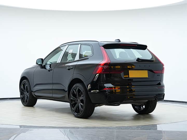 Фото 7 - Volvo XC60