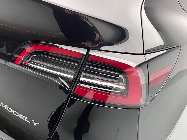 Фото 7 - Tesla Model Y