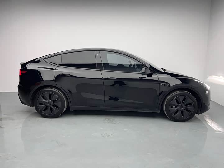Фото 9 - Tesla Model Y