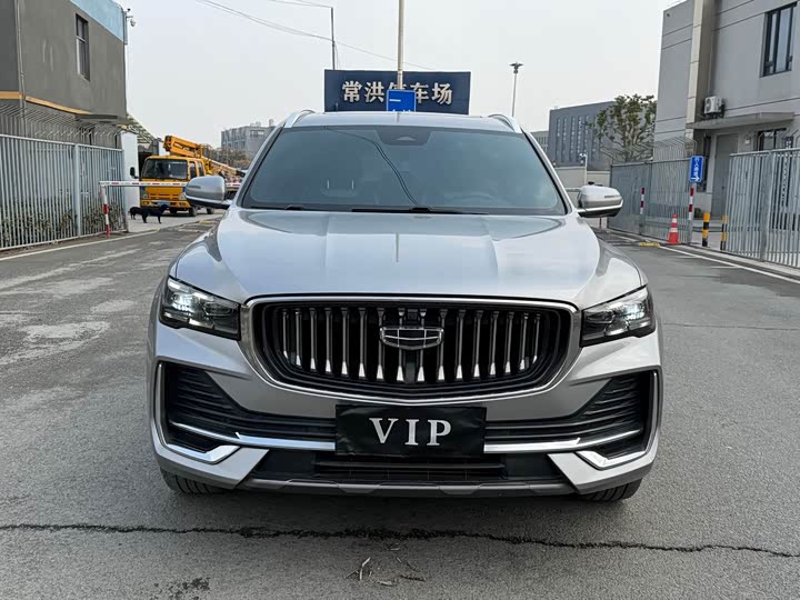 Фото 2 - Geely Monjaro