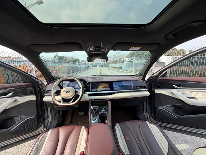 Фото 5 - Geely Monjaro