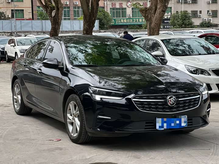 Фото 3 - Buick Regal