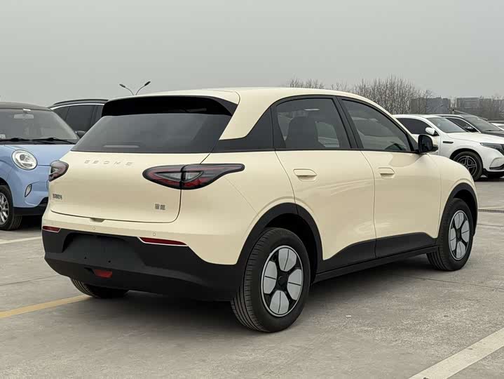 Фото 5 - Geely Galaxy Geome