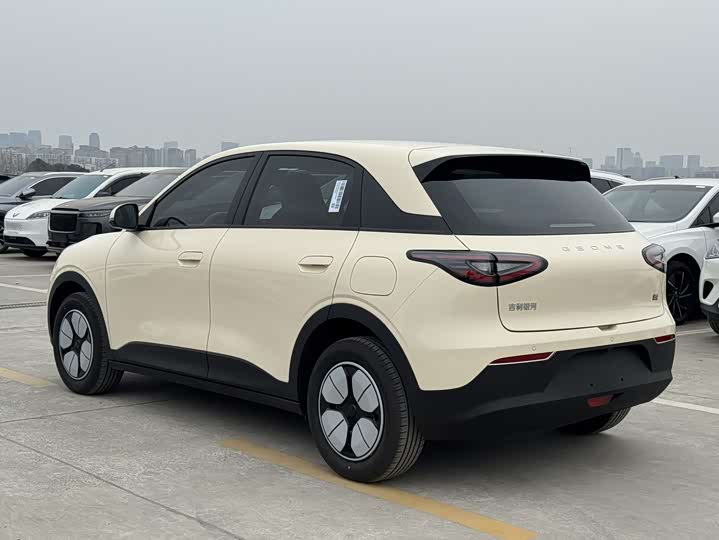 Фото 9 - Geely Galaxy Geome