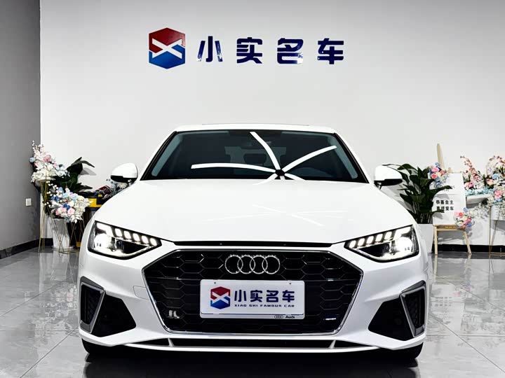 Фото 2 - Audi A4L