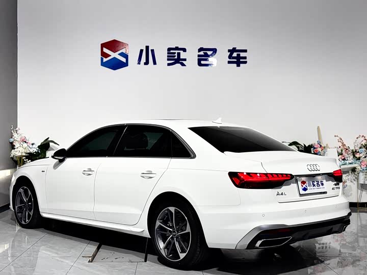 Фото 9 - Audi A4L