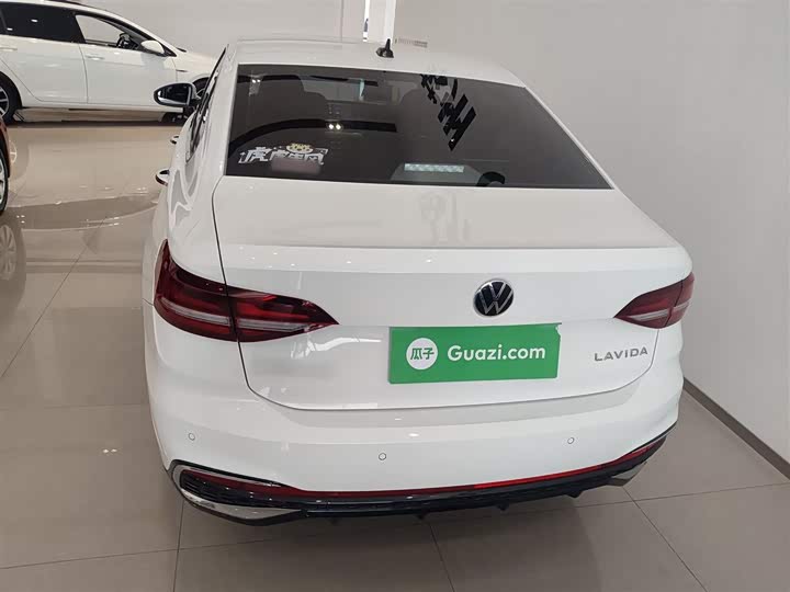 Фото 6 - Volkswagen Lavida