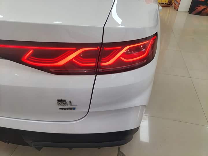 Фото 8 - BYD Qin L