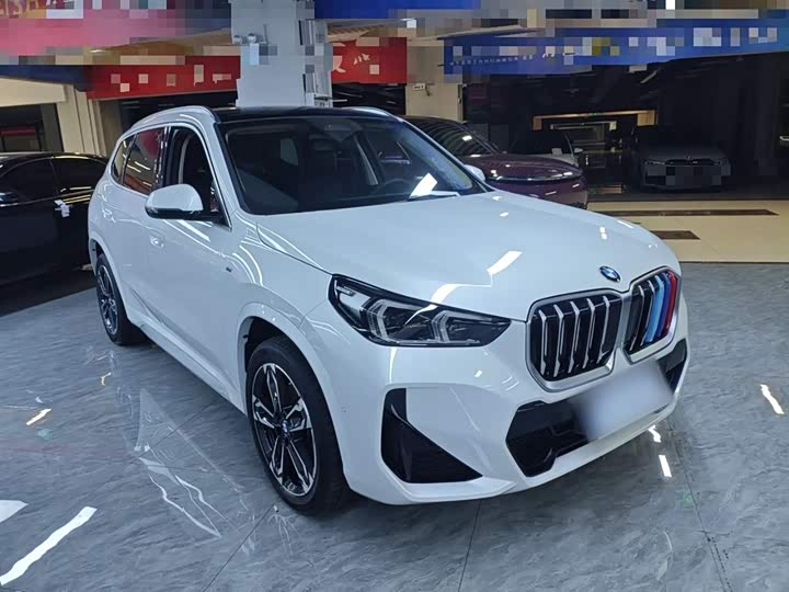 Фото 4 - BMW X1
