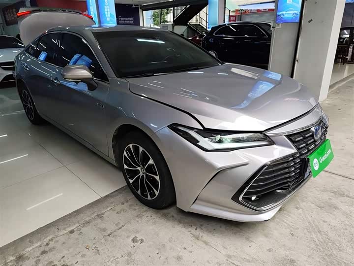 Фото 4 - Toyota Avalon
