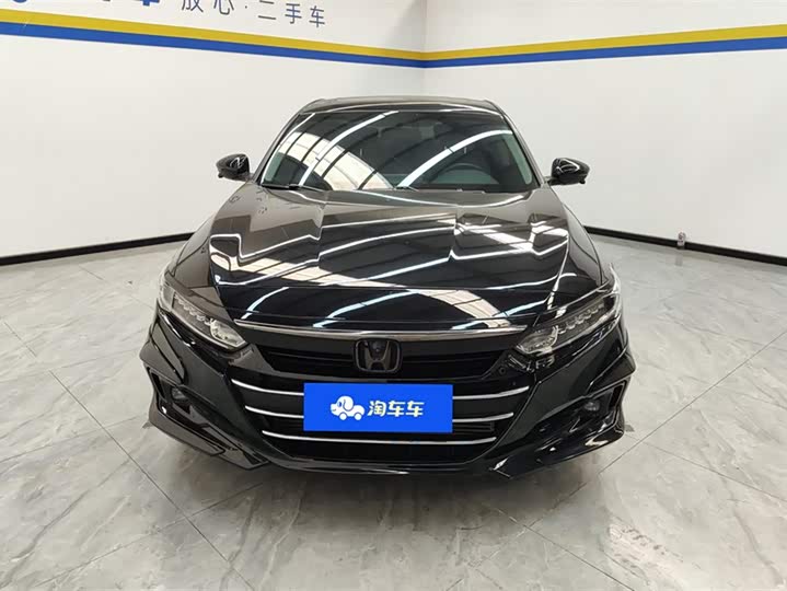 Фото 2 - Honda Accord