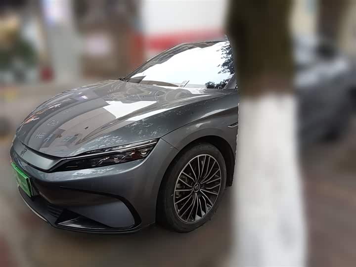 Фото 2 - BYD Han