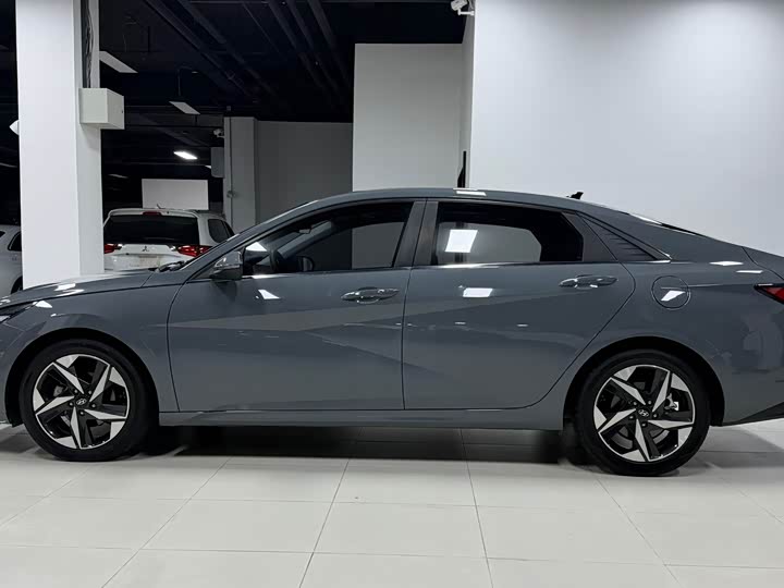 Фото 8 - Hyundai Elantra N line