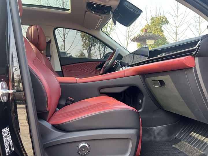 Фото 9 - Exeed RX