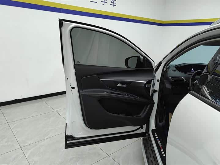 Фото 7 - Peugeot 4008