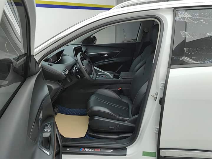 Фото 9 - Peugeot 4008