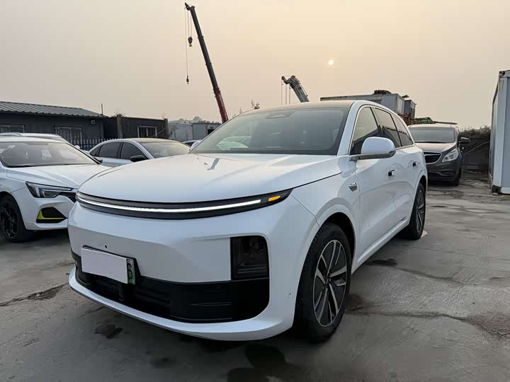 Фото 1 - LiXiang L6