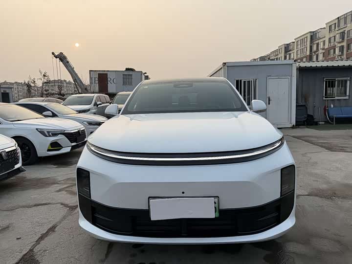 Фото 2 - LiXiang L6