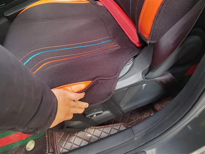 Фото 9 - Changan Oshan X5