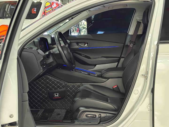 Фото 6 - Honda Accord