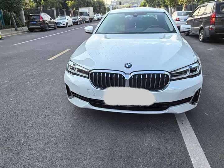 Фото 2 - BMW 5 Series