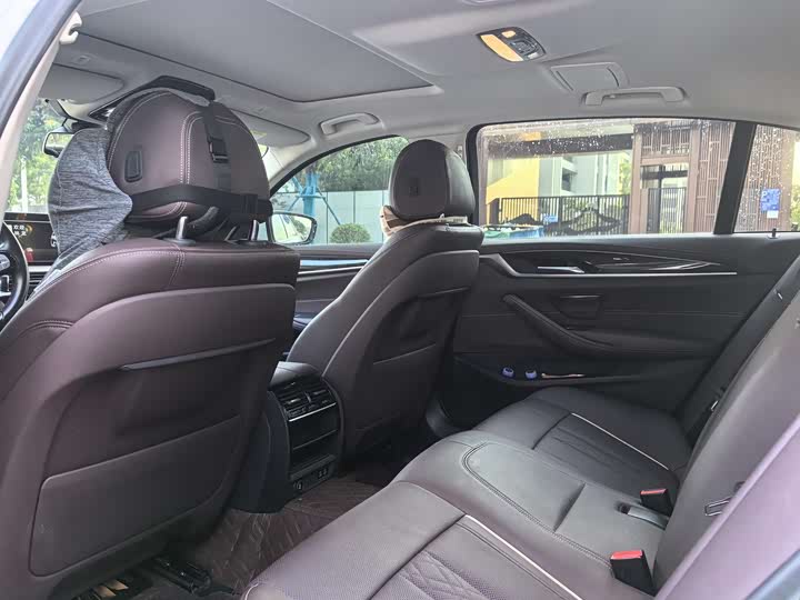 Фото 5 - BMW 5 Series