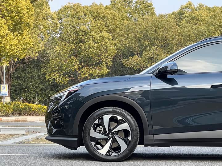 Фото 5 - BAIC Arcfox Alpha T5