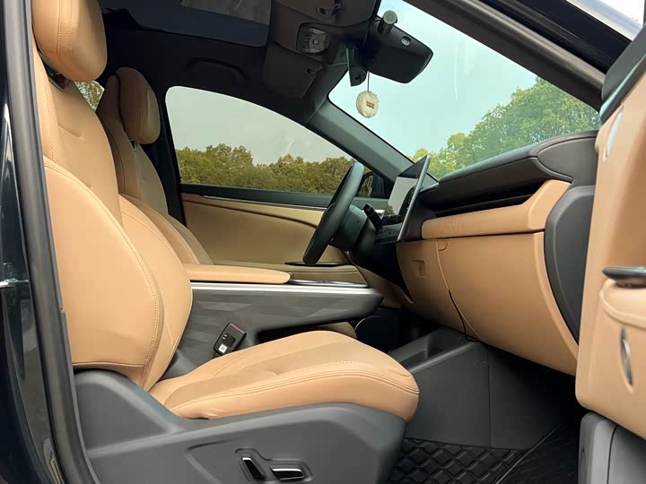 Фото 9 - BAIC Arcfox Alpha T5