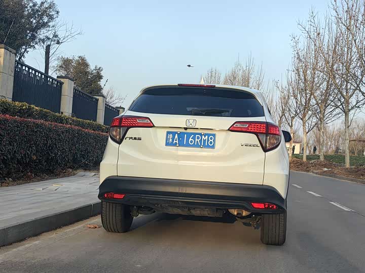 Фото 6 - Honda Vezel