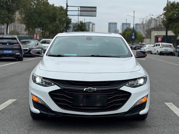 Фото 2 - Chevrolet Malibu XL