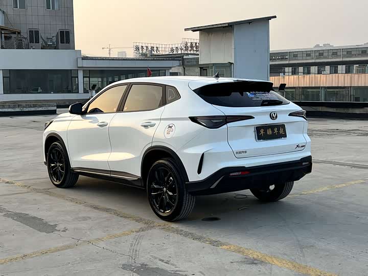 Фото 9 - Changan X5 Plus