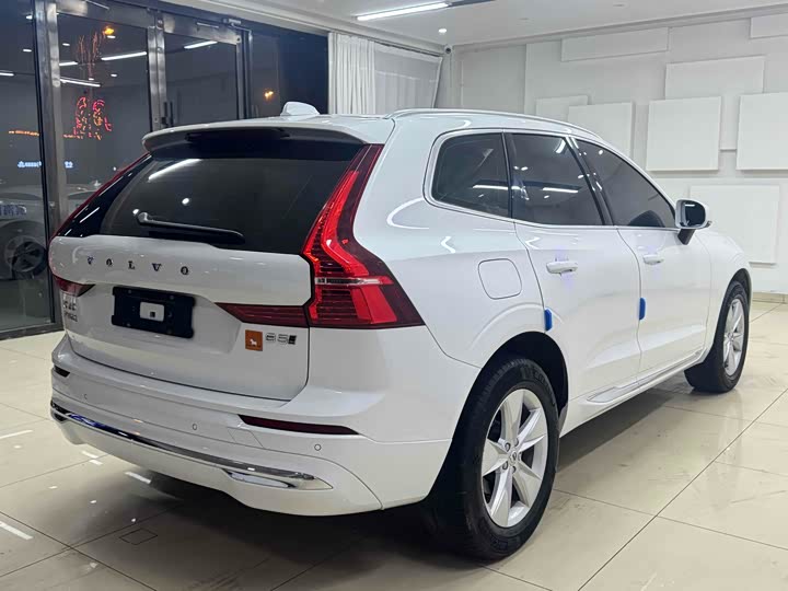 Фото 6 - Volvo XC60