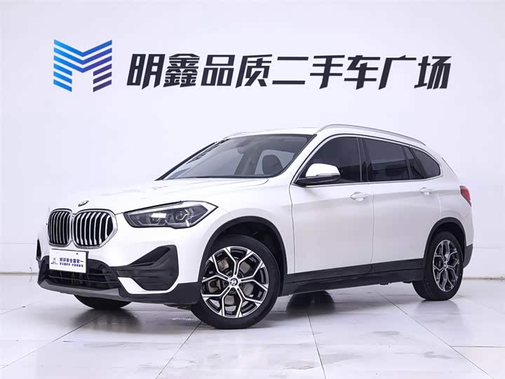 Фото 2 - BMW X1